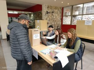 DOCENTES Y ESTUDIANTES VOTARON EN EL SEGUNDO DÍA DE ELECCIONES