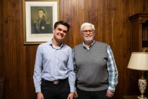 SEBASTIÁN ANDRÉS OGÁS (ING. EN SISTEMAS) RECIBIRÁ EL PREMIO ISIDORO MARÍN POR SU EXCELENCIA ACADÉMICA