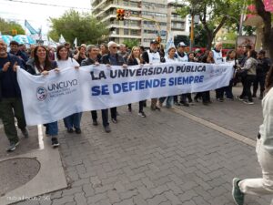 POPULOSA 5TA. MARCHA FEDERAL POR LA UNIVERSIDAD PÚBLICA, SE DESARROLLÓ EN MENDOZA